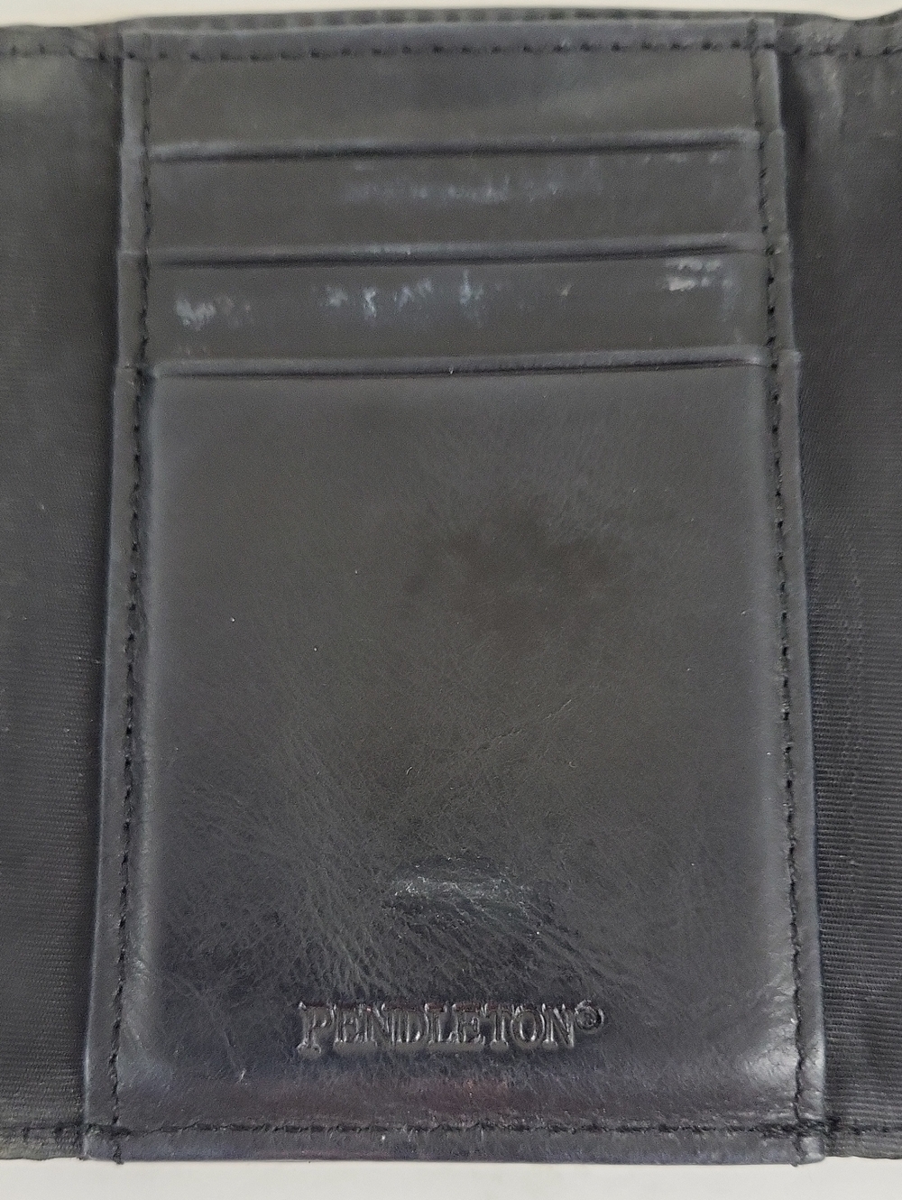 Pendleton Trifold Wallet - Picture 4 of 16
